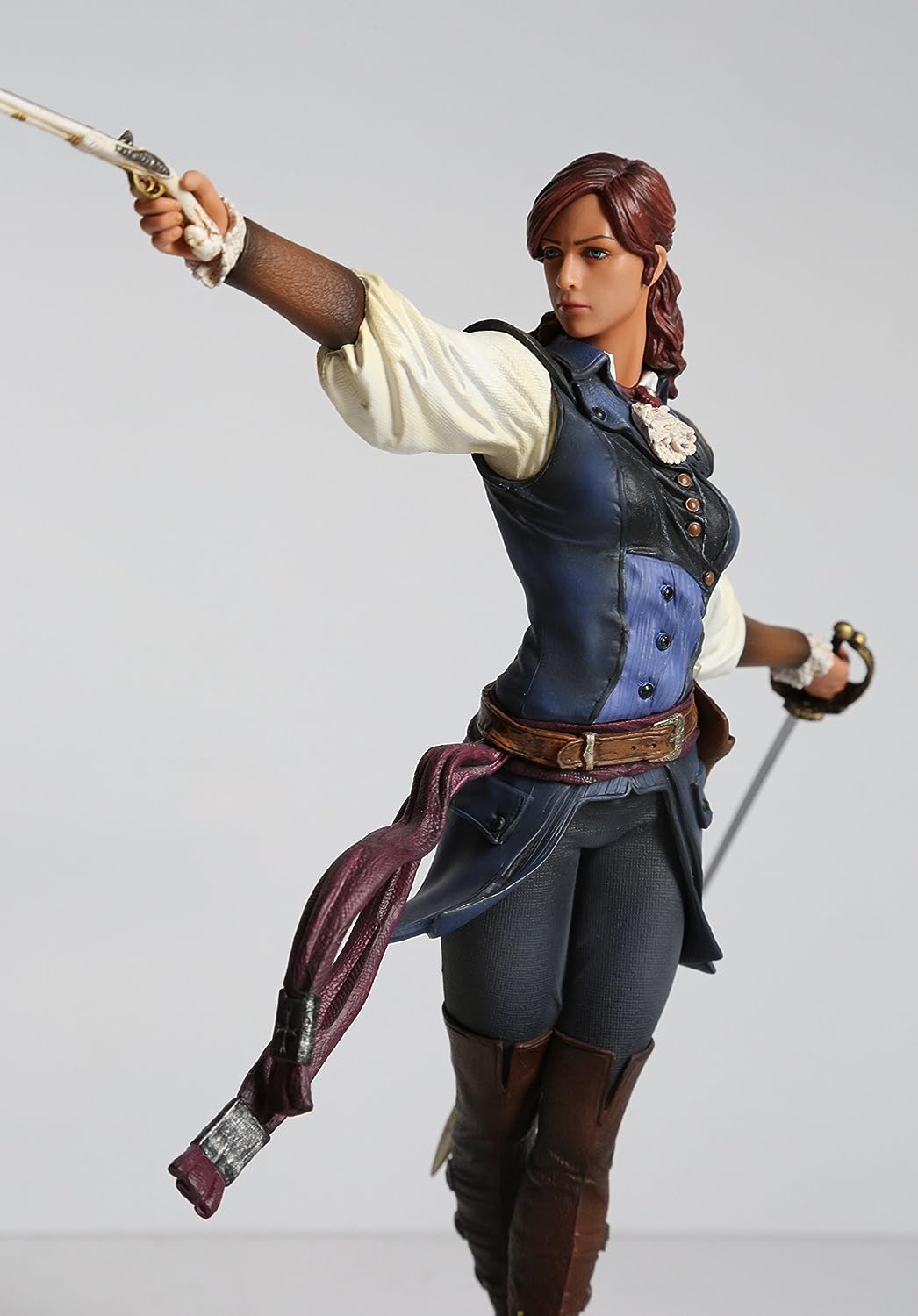 Figurine Élise de la Serre 24 cm – Assassin’s Creed Unity