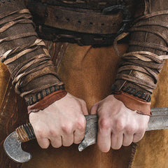Bracelet d’avant-bras viking à lacets – Assassin’s Creed Valhalla