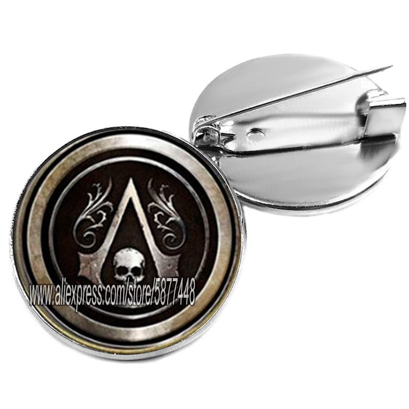 Broche Assassin’s Creed avec cabochon en verre – 7 motifs