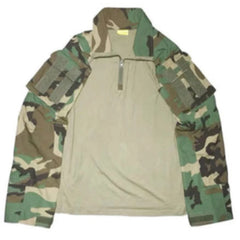 Tenue tactique camouflage – chemise et pantalon selon variante