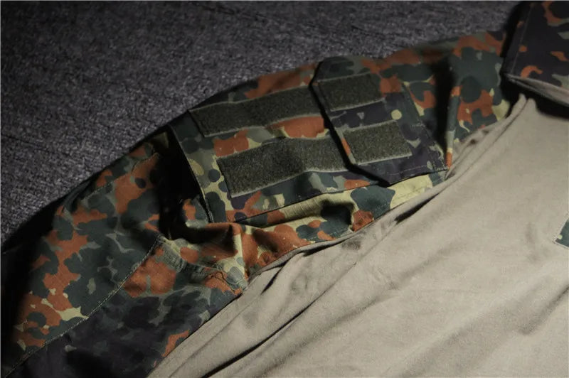 Tenue tactique camouflage – chemise et pantalon selon variante