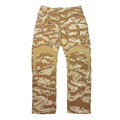 Tenue tactique camouflage – chemise et pantalon selon variante