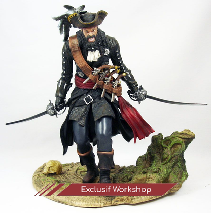 Figurine Barbe Noir, Assassin's Creed 4 Black Flag , 24cm