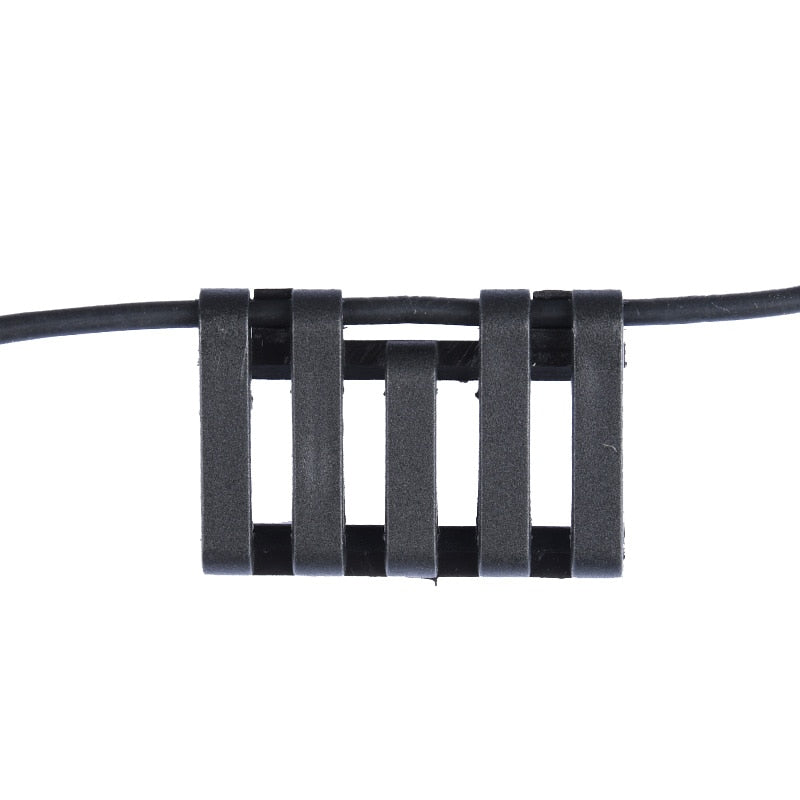 Couvre-rail Picatinny souple avec guide-câble