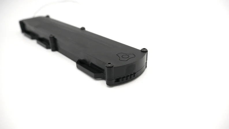 Hidden Blade V2 noire à lame simple – Double action